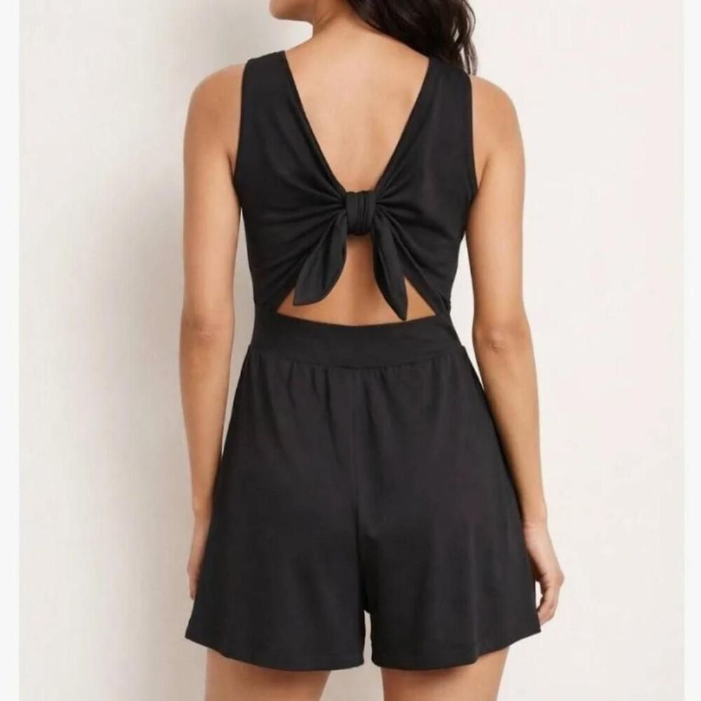 New York & Company Tie back Romper Women's Size XL Black